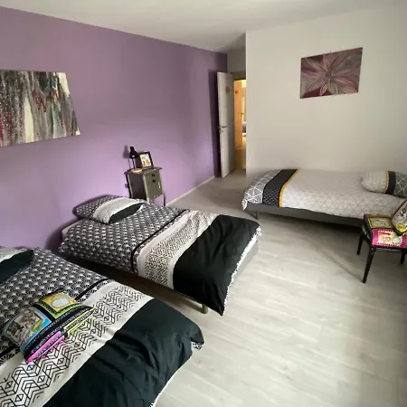 Lo Barri De Meyssouzac Bed & Breakfast *